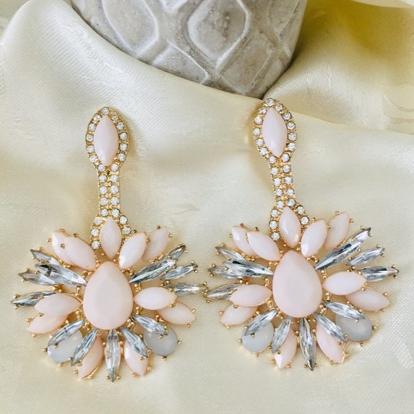 Light Pink Rhinestones Star Shaped Dangling Earring - Fashion Jewelry - Picture 2 of 4